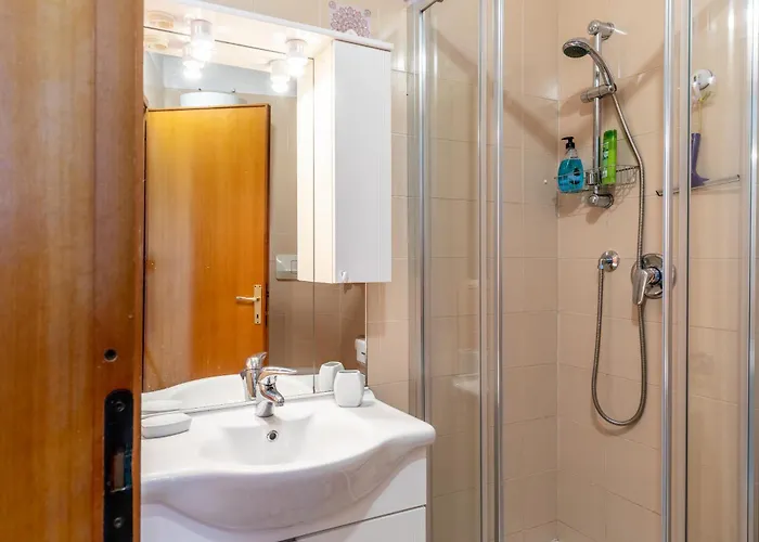 Casa Marina Di بيتراسانتا